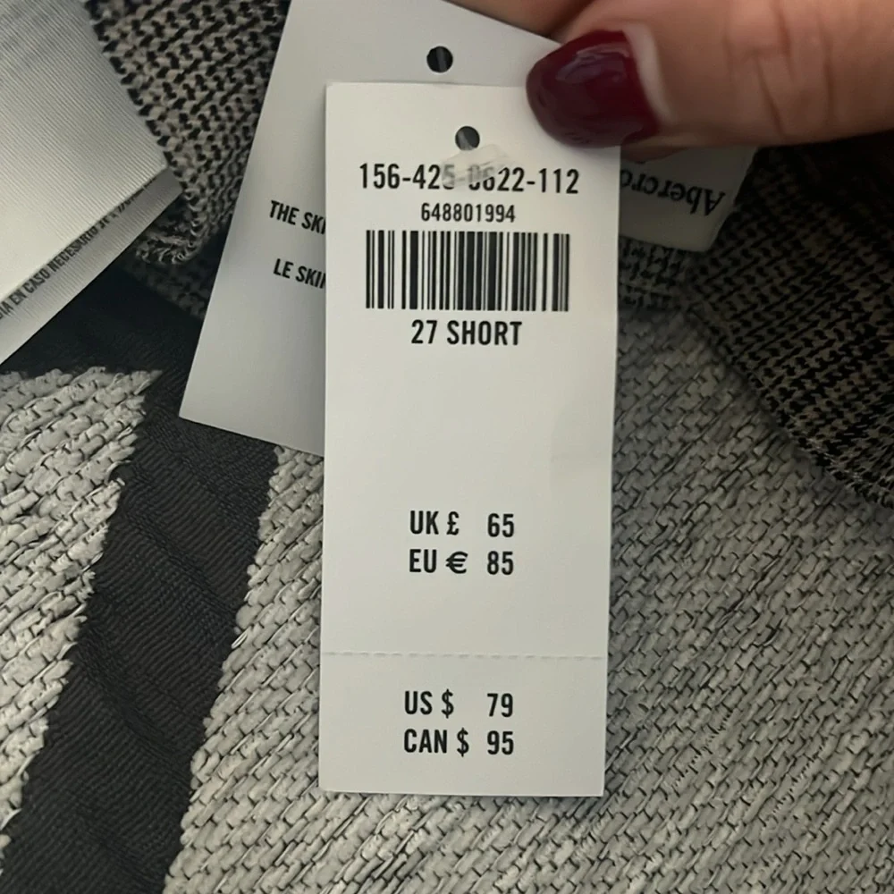 Abercrombie split hem plaid trousers. 27 short - Picture 4 of 4